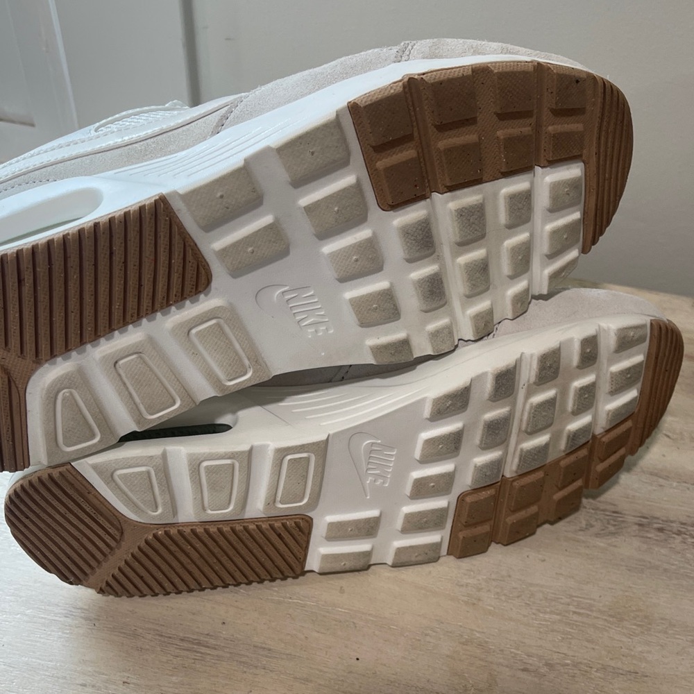 Nike Air Max SC White and Light Gray Sneakers - Picture 4 of 4